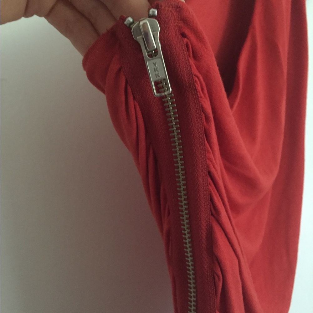 Bebe One-Shoulder Top - Picture 4 of 6